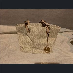 Mk purse